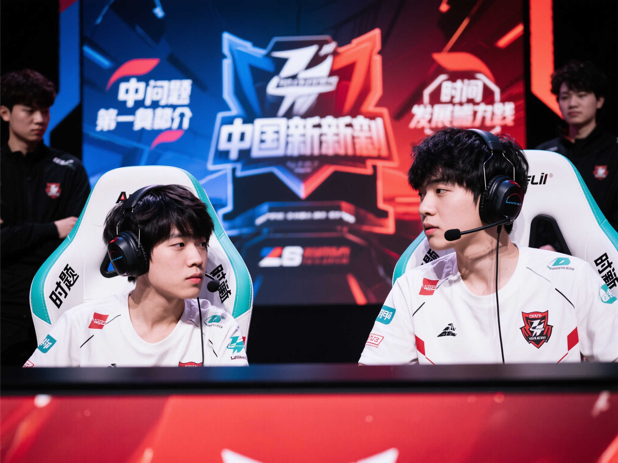 蜂鸟电竞比分介绍